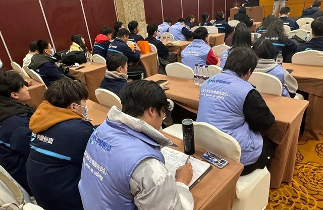 凝心聚力丨“我与隔膜压缩机”主题团建