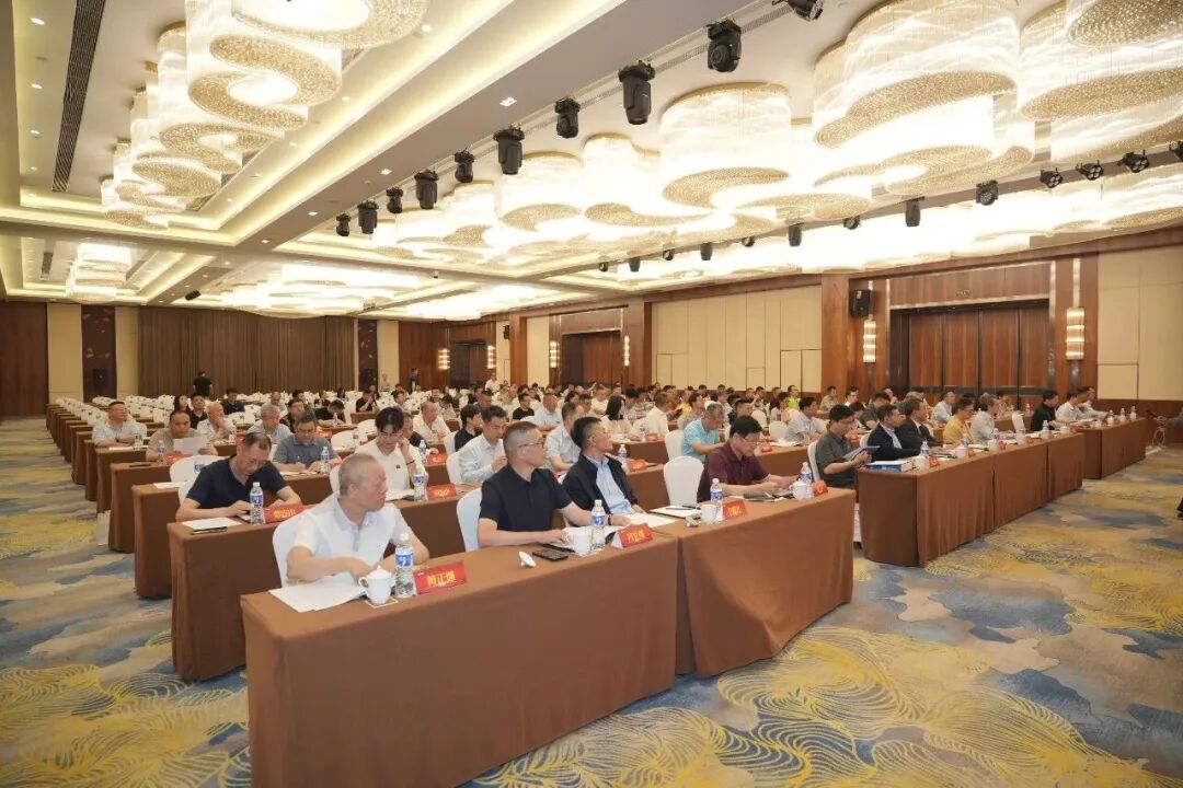 Gemeinsam in die neue Ära der Branche: Neue Führungskräfte bei Zhongding Hengsheng treiben Qualitätsverbesserung und Modernisierung der Kompressorindustrie voran